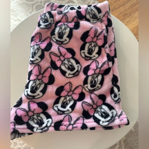 Disney Minnie Mouse Pajama Shorts, Large - Picture 3 of 6